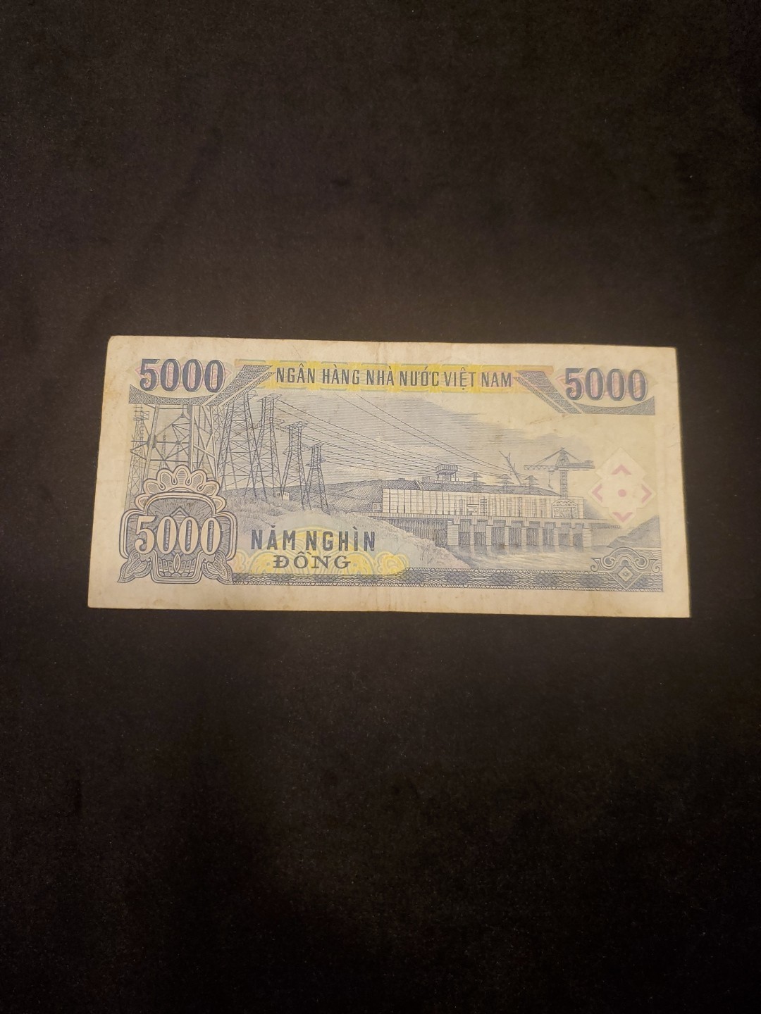 Vietnam 5000 Dong Banknote P-108 ND 1991 CIRCULATED