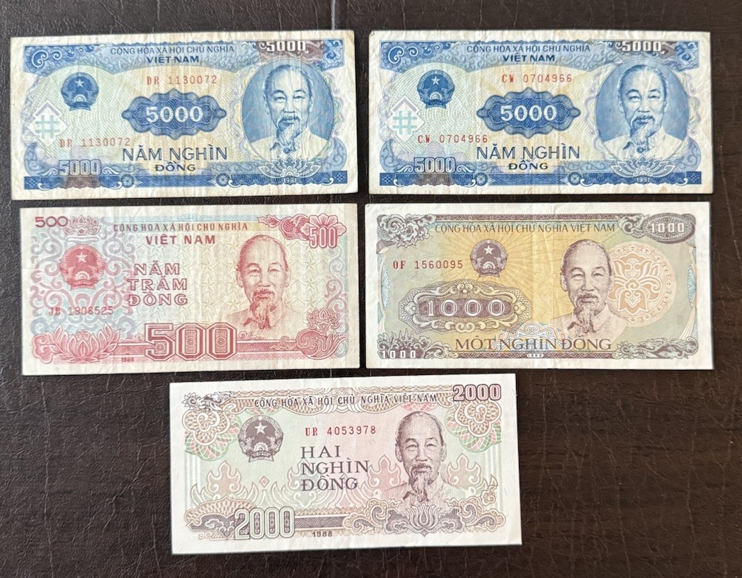 Lot of 5 World Banknotes from Vietnam Circulated