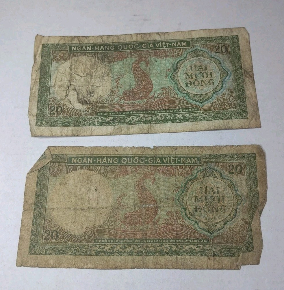 Hai Muoi 20 Dong Ngan-Hang Quoc-Gia S Viet-Nam Bank notes Set Of 2