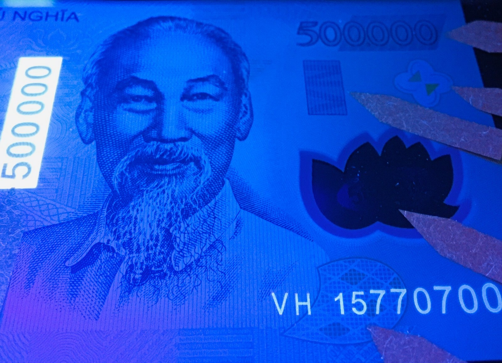 1M 1,000,000 VIETNAM DONG 2x 500,000 LIGHTLY “CIRCULATED” UV PASS COA AUTHENTIC