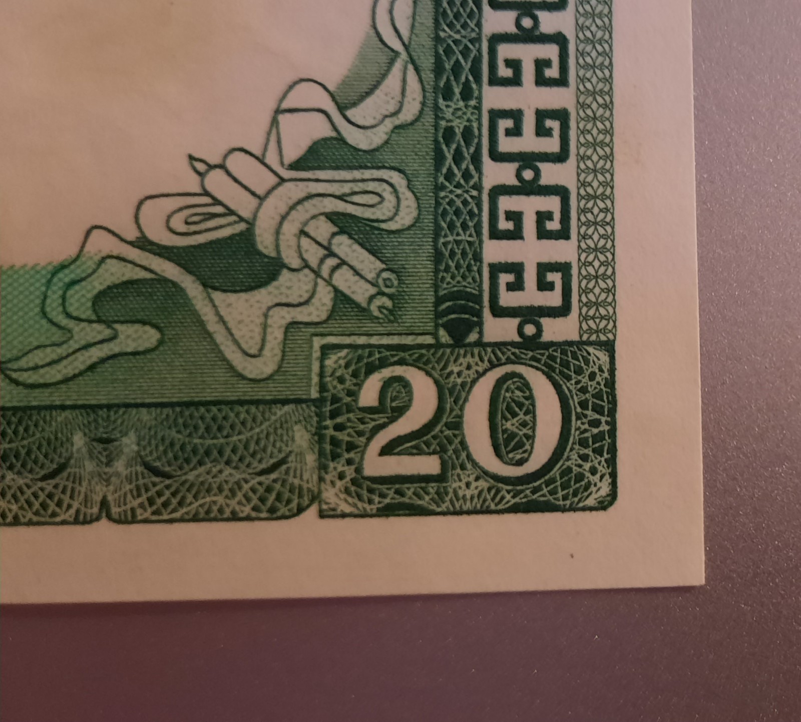 vintage uncirculated Hai Muoi Dong 20 piastres note,Series K2