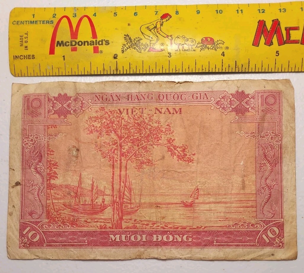 1955 South Vietnam 10 Dong Note; Pick 3 *Coastal Fishing Scene*